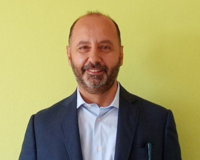 Anwältin. Hochschulabschluss in Rechtswissenschaften an der Universität Trient. Seit 2001 arbeitet er mit dem Consultorio Familiare zusammen. Er befasst sich mit Rechtsberatung in Familienangelegenheiten (Trennung - Scheidung - elterliche Sorge) und Erbschaftsangelegenheiten.