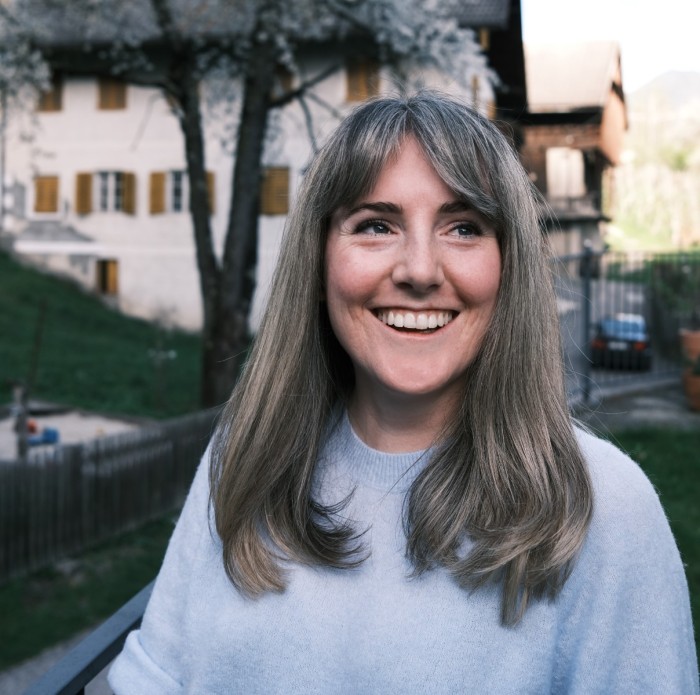 Psychologiestudium und Psychotherapeutisches Propädeutikum an der Karl-Franzens-Universität Graz. Laufende Psychotherapieausbildung in Integrativer Therapie an der Universität für Weiterbildung Krems. Seit 2024 bei der Familienberatung Kolbe im Bereich Jugendliche und Erwachsene tätig.