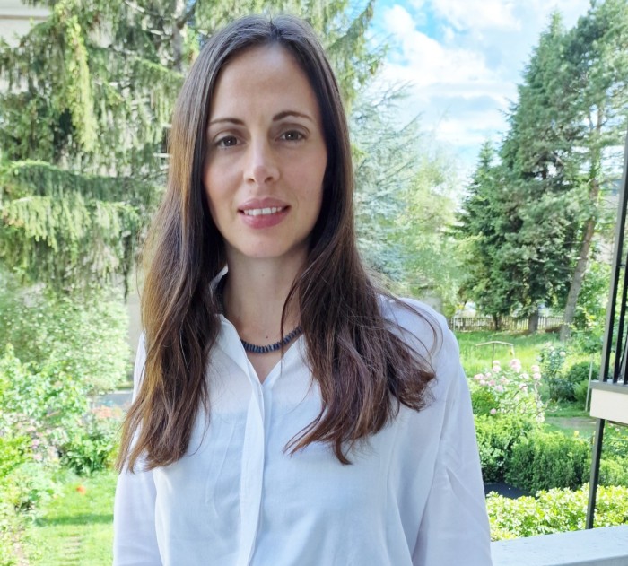 Laureata in psicologia presso l’Università di Innsbruck ed in specializzazione ad indirizzo psicoanalitico individuale e gruppale presso la scuola COIRAG di Padova. Collabora con il consultorio dal 2021 e lavora principalmente con bambini, adolescenti e le loro famiglie.