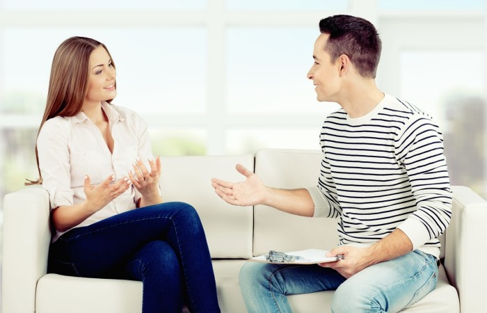 Consulenza psicologica ed eventuale psicoterapia  individuale, di coppia, di famiglia o in gruppo.